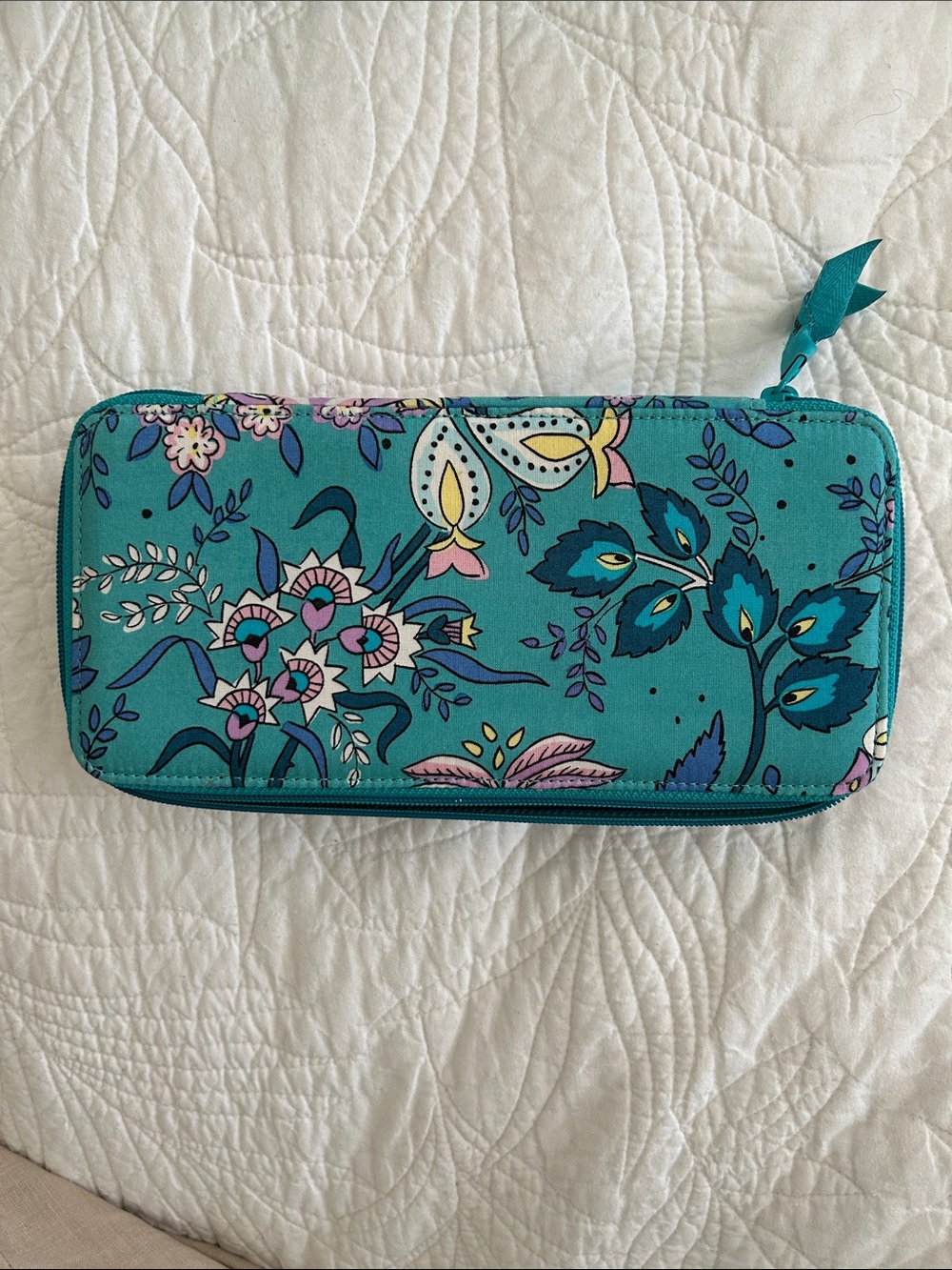 Vera Bradley Turquoise Peacock Garden Zippered Weekly Pill Organizer Case